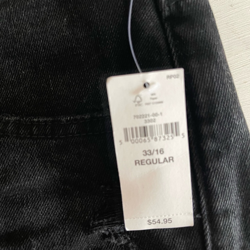 Gap Black Denim Short with Raw Unfinished Hem - Picture 4 of 4